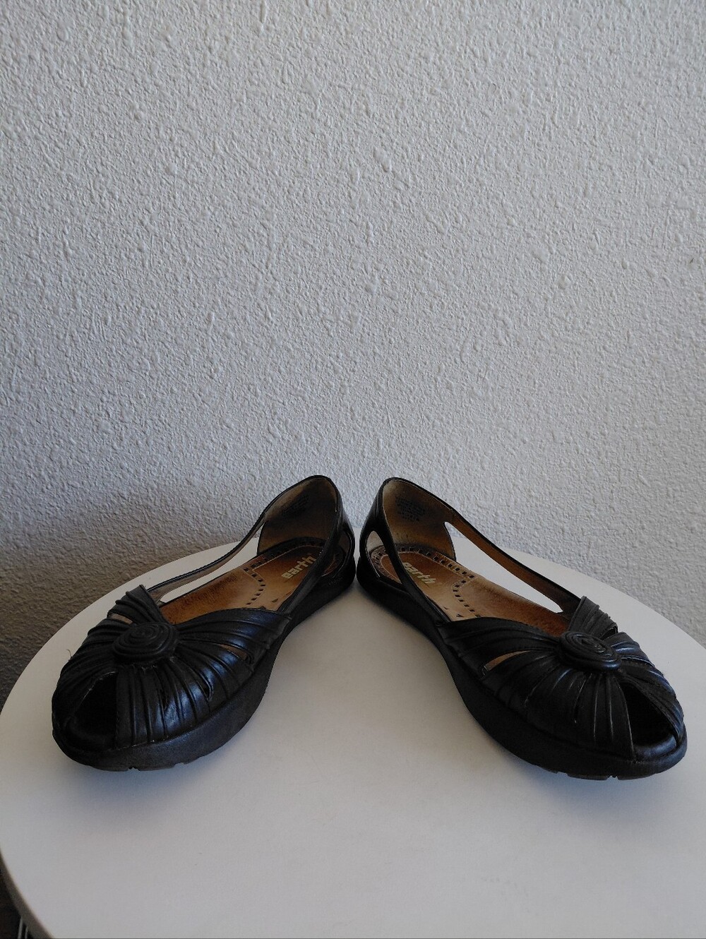Earth Spirit Blossom Black Leather Slip-On Flat Shoe - Picture 9 of 13
